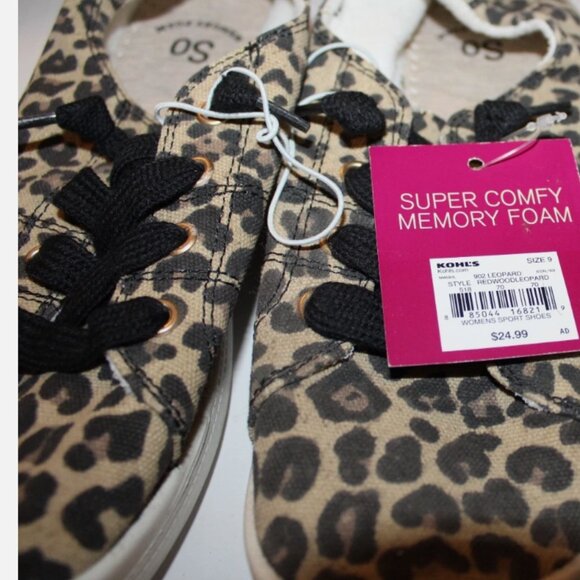 SO Leopard Print Sneakers Comfort Flats Canvas Super Comfy Memory Foam 9 NWT - Picture 2 of 4